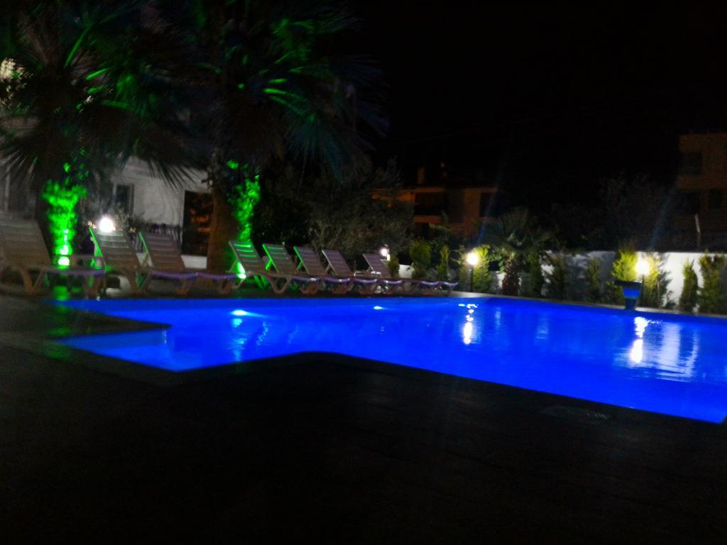 Uzunhan Hotel Ayvalı Buitenkant foto