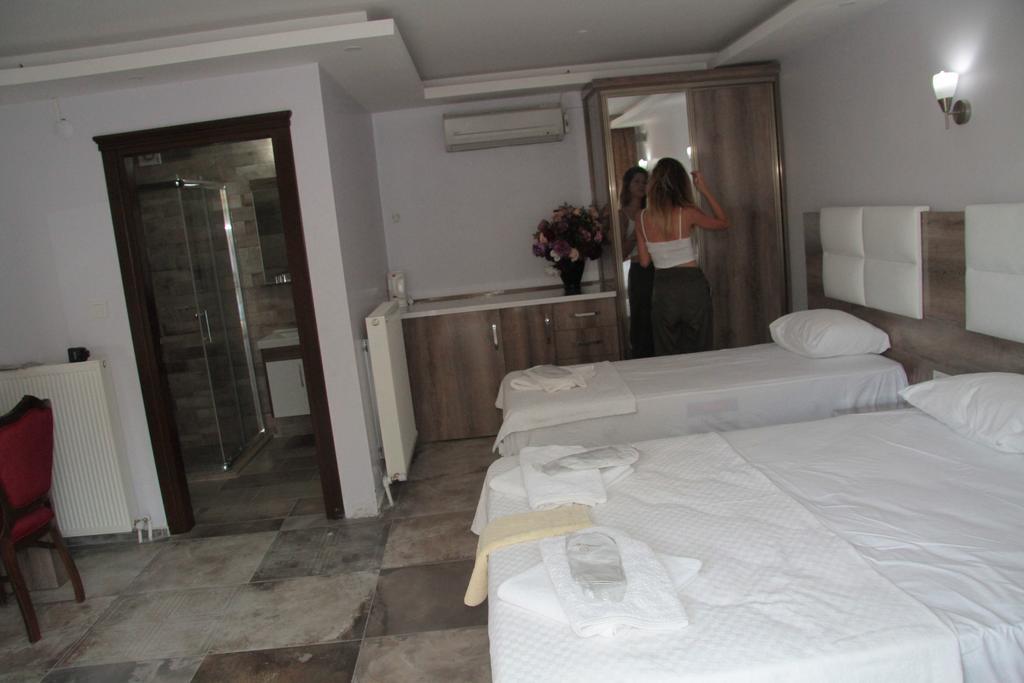 Uzunhan Hotel Ayvalı Buitenkant foto