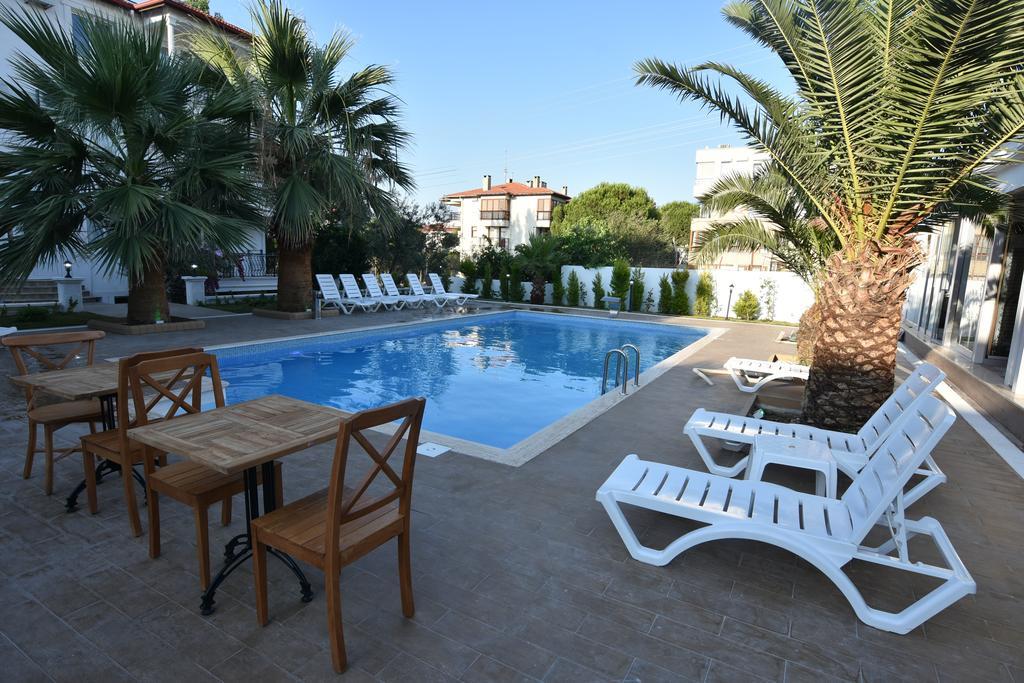 Uzunhan Hotel Ayvalı Buitenkant foto