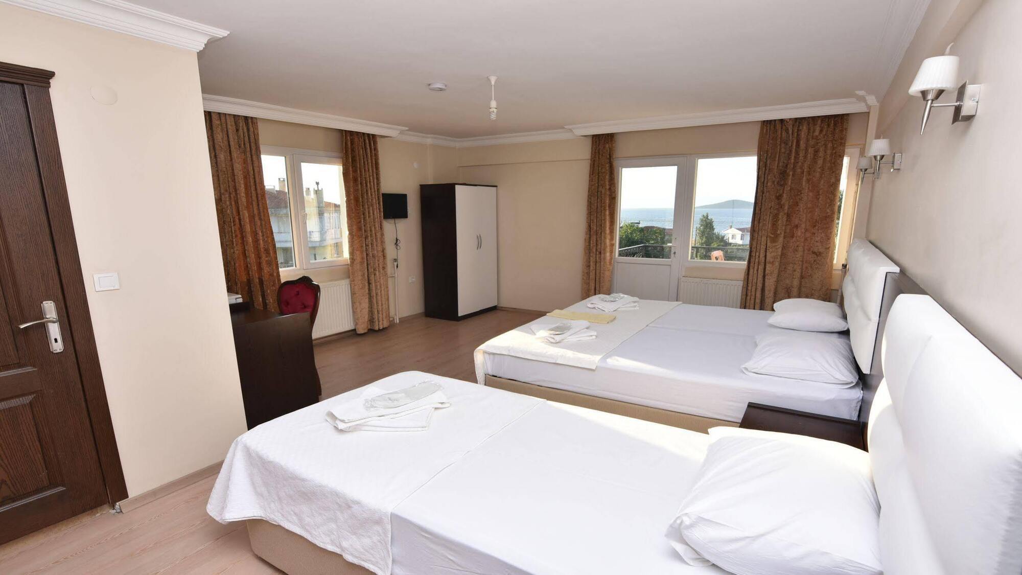 Uzunhan Hotel Ayvalı Buitenkant foto