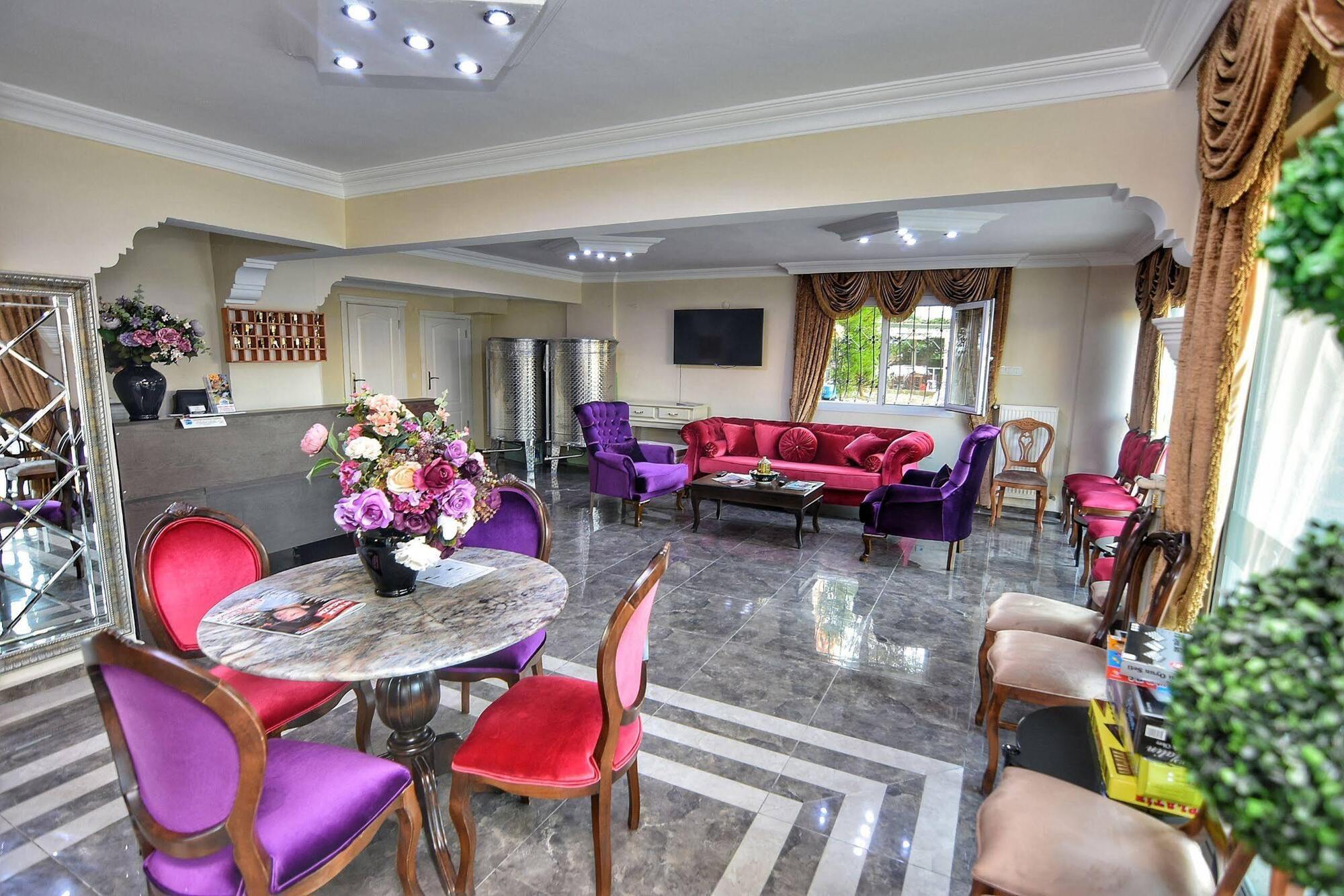 Uzunhan Hotel Ayvalı Buitenkant foto